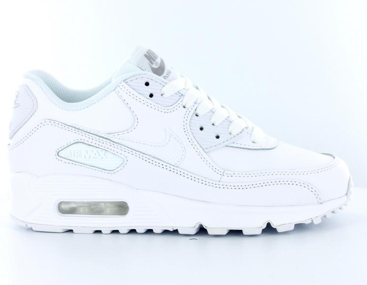 nike blanche pas cher