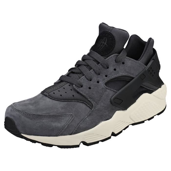 nike hypervenom phantomx iii academy