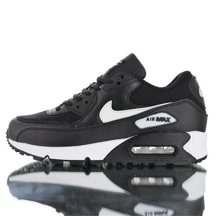 basket noir et blanche
