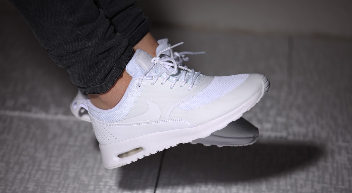 nike air max thea femme blanche et noir nike air max thea femme blanche et noir