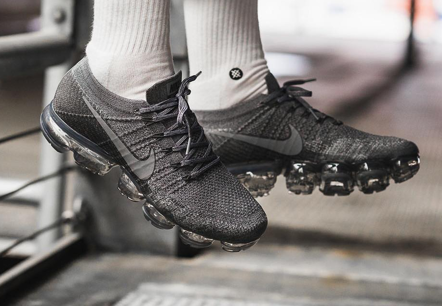 vapormax gri